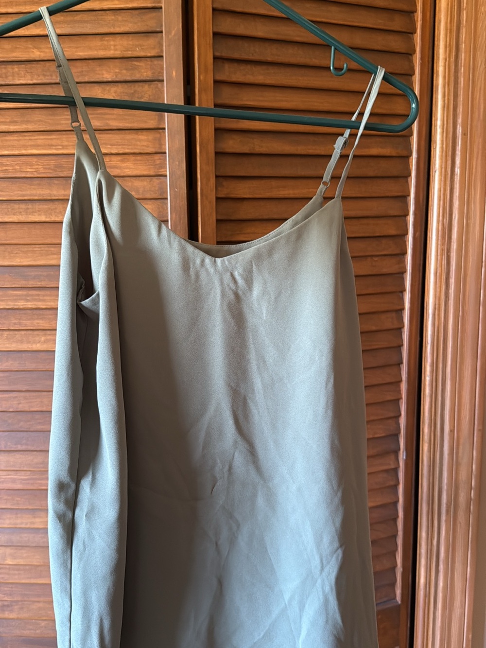 Women’s Sleeveless V-Neck Cami Top in Olive Green